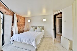 Photo 9- click for photo gallery